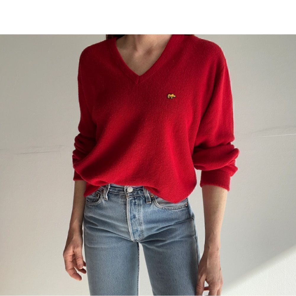 Vintage red v neck golden bear sweater jacket Nicholson crest large L